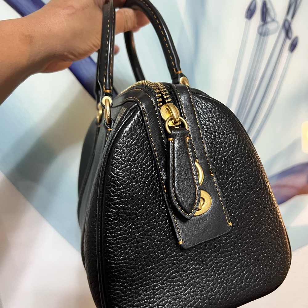 Coach Black Pebbled Leather Handbag (Ruby 25). Selling to @classicgirl85 - Picture 6 of 16